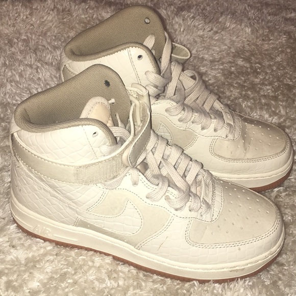 Beige Nike Air Force One SOLD - Picture 2 of 2